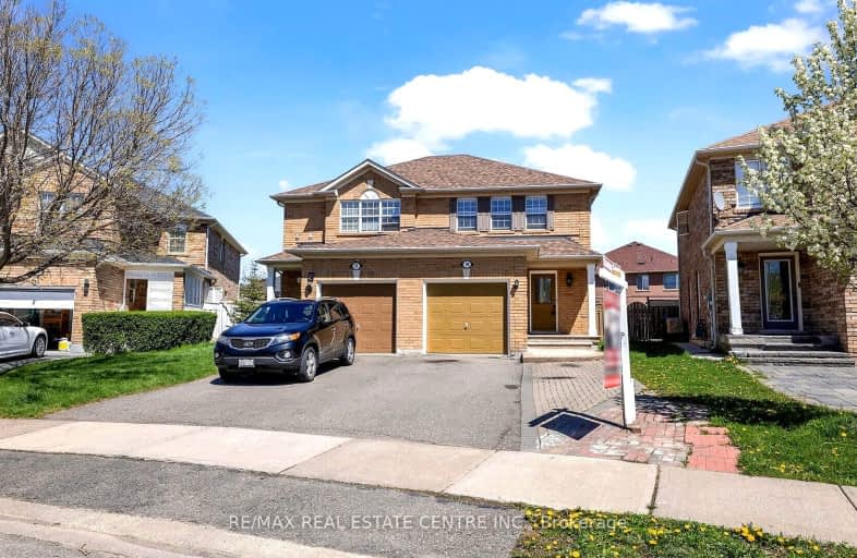 19 Dunlop Court, Brampton | Image 1