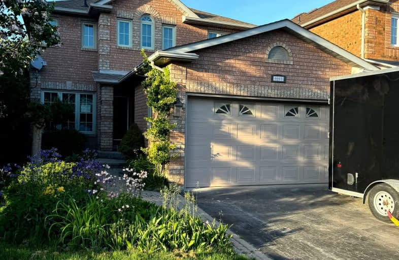 6023 Maple Gate Circle, Mississauga | Image 1