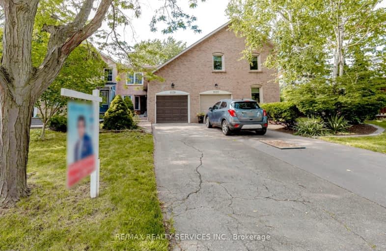 1039 Runnymead Crescent, Oakville | Image 1