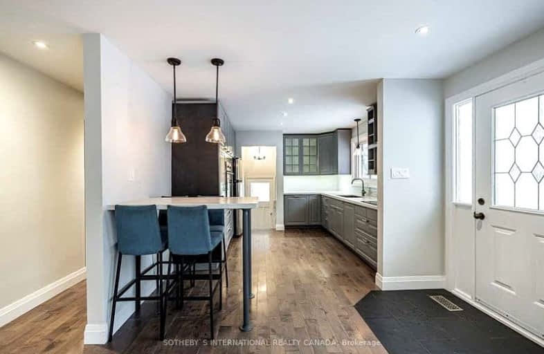 525 Dynes Road, Burlington | Image 1