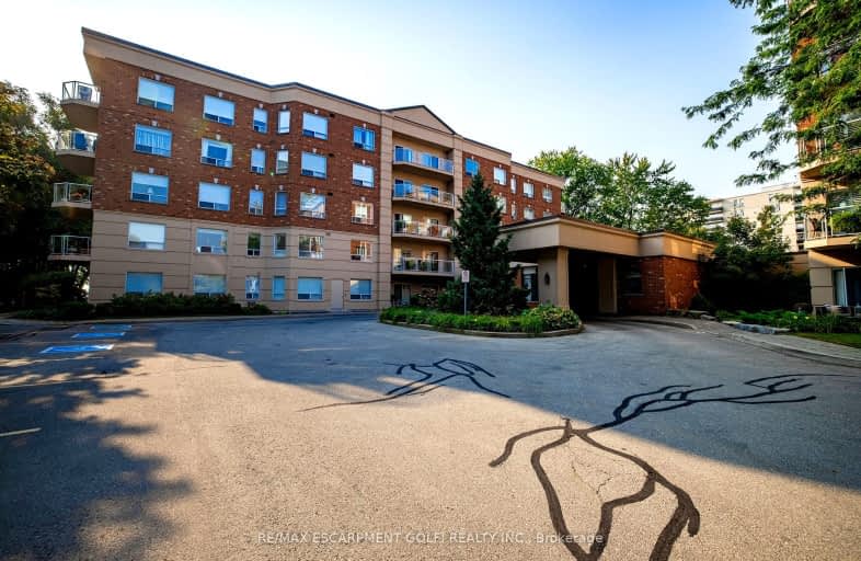 102-5188 Lakeshore Road, Burlington | Image 1