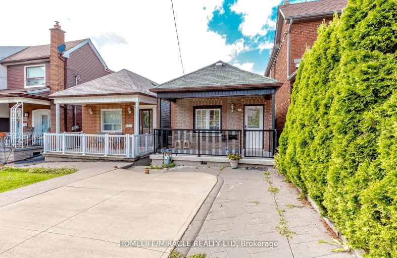 Lower-158 Gilbert Avenue, Toronto | Image 1