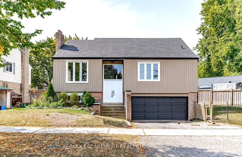 2232 Lancaster Crescent, Burlington | Image 1