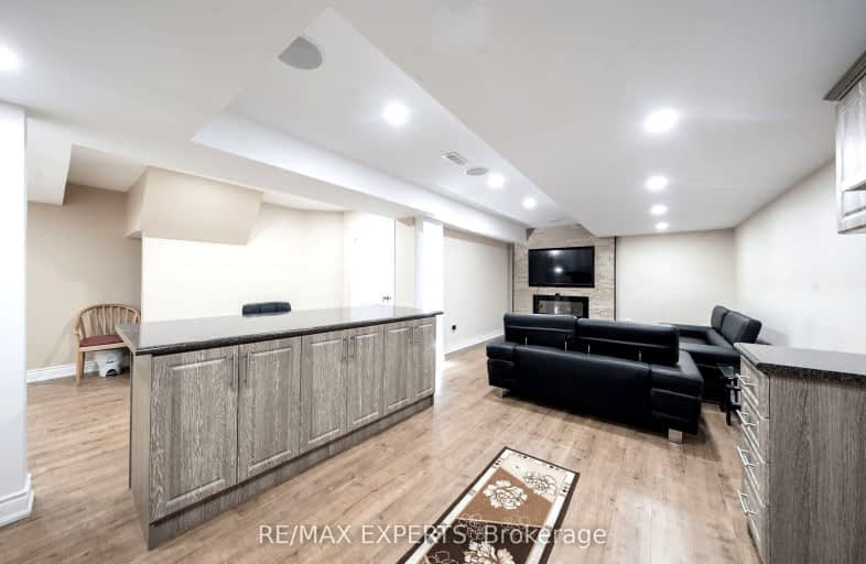 180 Fairwood Circle, Brampton | Image 1