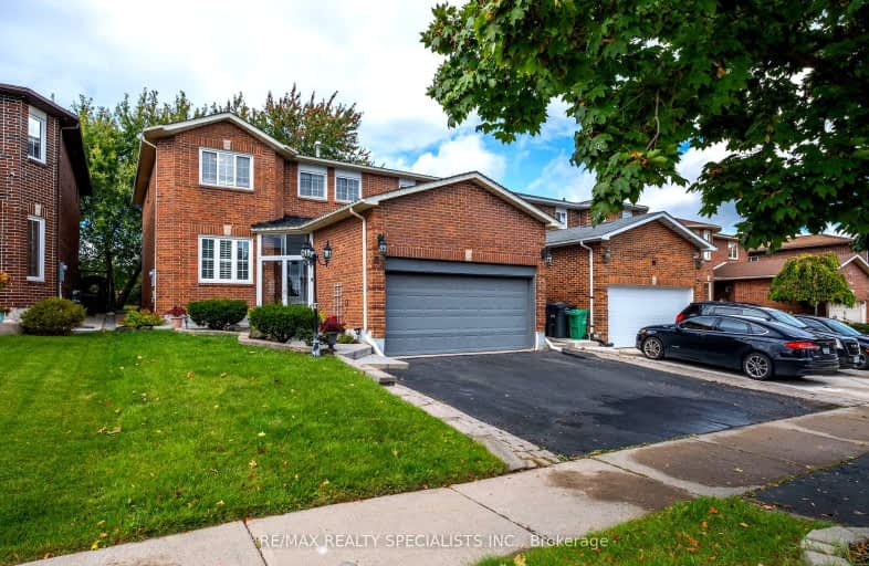 83 Castlehill Road, Brampton | Image 1