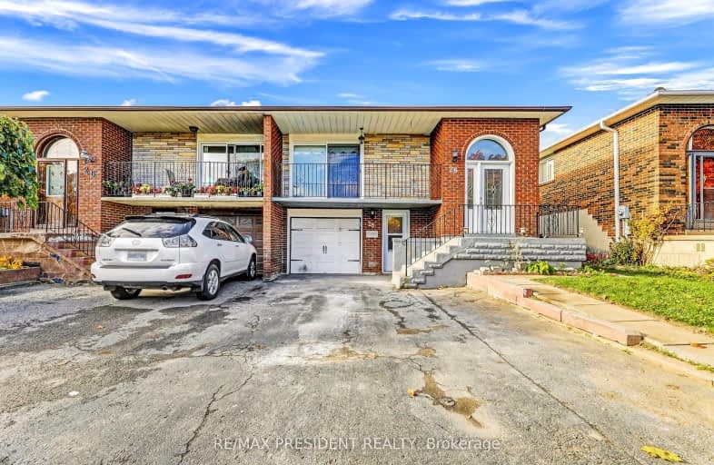 28 Royal Salisbury Way, Brampton | Image 1