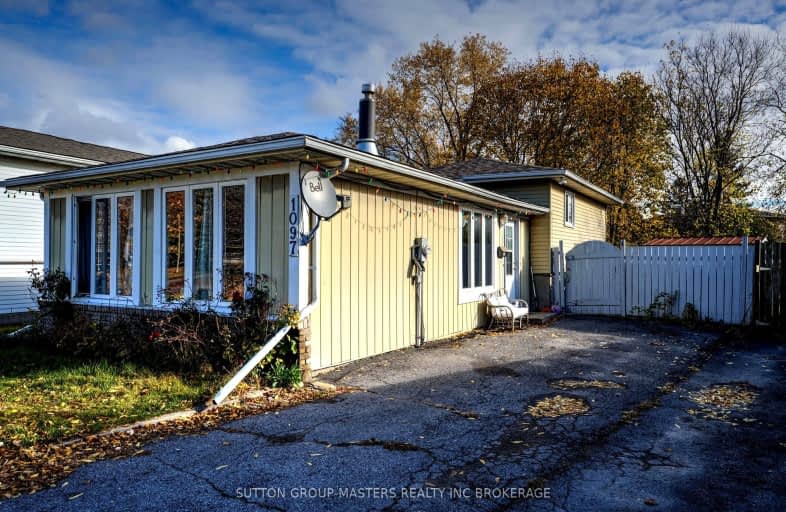 1097 Pinewood Crescent, Kingston | Image 1