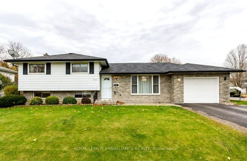 262 Barrett Boulevard, Greater Napanee | Image 1