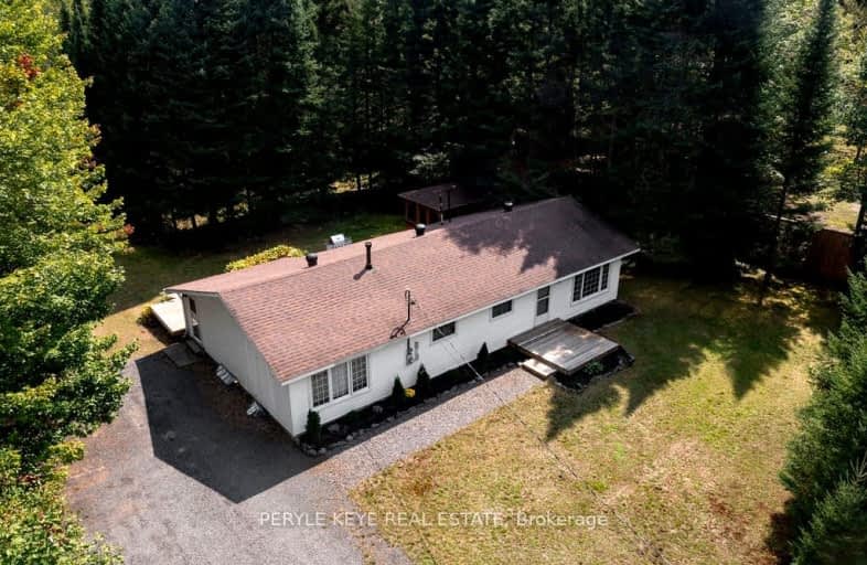 1098 Lawrence Pit Road, Muskoka Lakes | Image 1