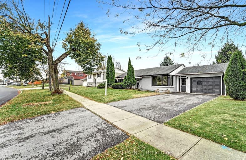 5866 Valley Way, Niagara Falls | Image 1