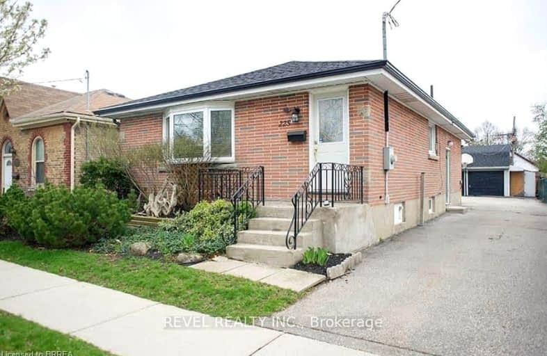 Lower-225 Chatham Street, Brantford | Image 1