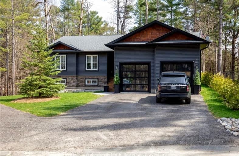 1043 Fleming Drive, Gravenhurst | Image 1