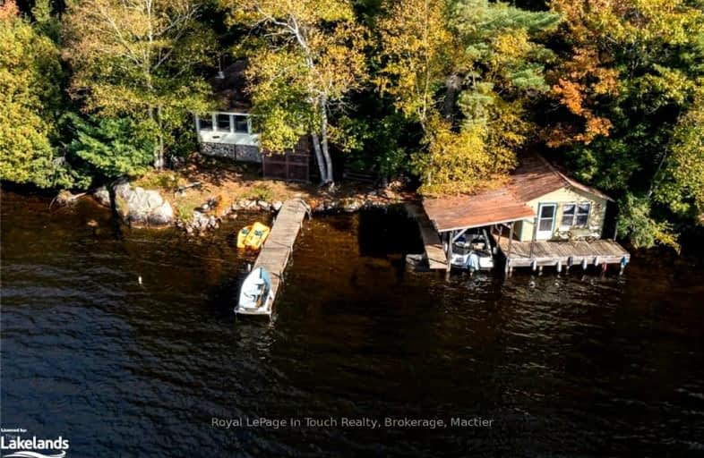 18 Healey Lake Road, The Archipelago | Image 1