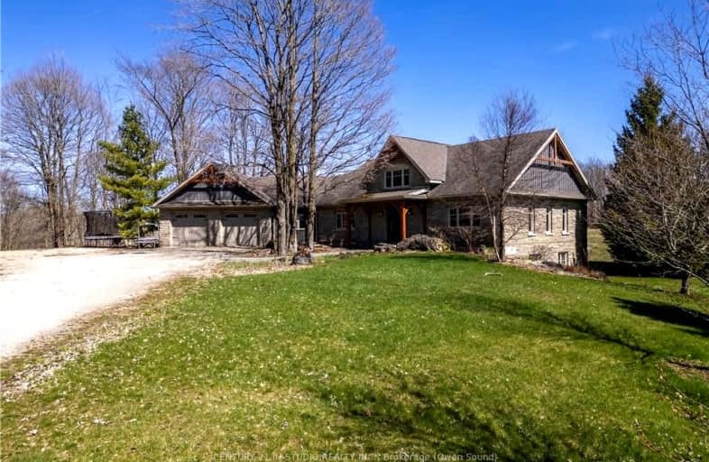 740494 10 Sideroad, Chatsworth | Image 1