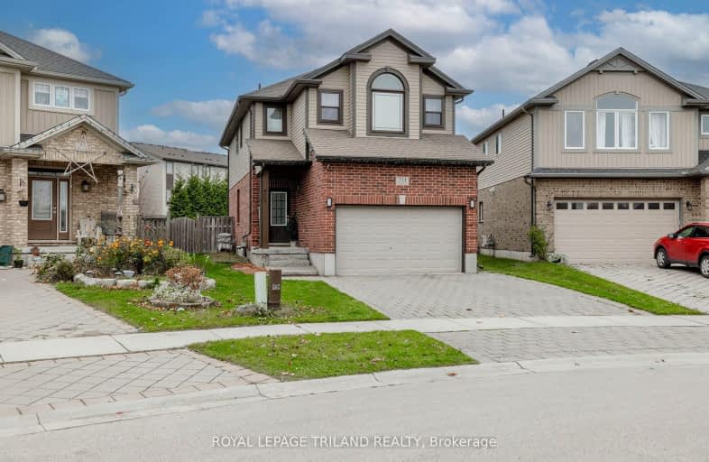 711 Springwood Crescent, London | Image 1