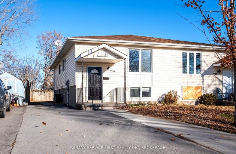 906 Uxbridge Crescent, Kingston | Image 1