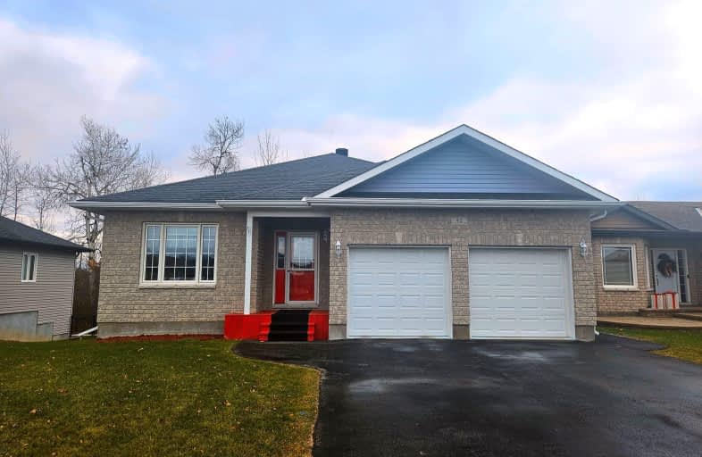 42 Code Crescent, Smiths Falls | Image 1