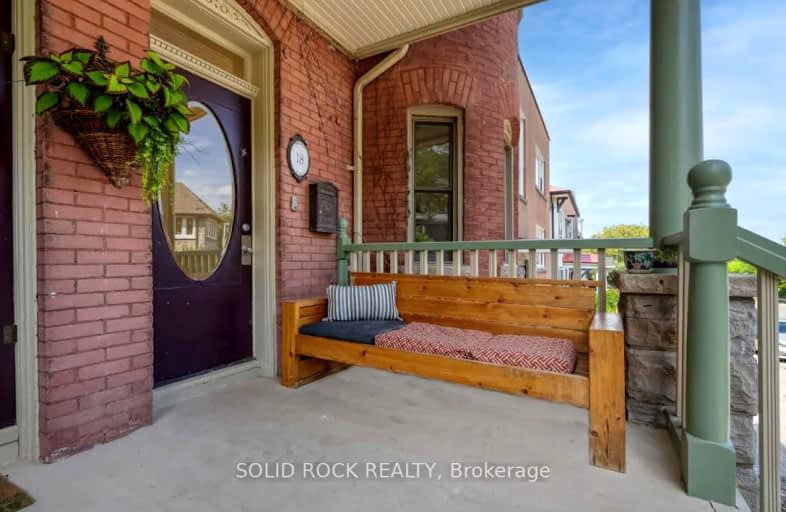 18 Rockwood Street, Lower Town - Sandy Hill | Image 1