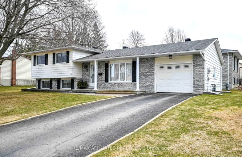 61 Colonel by Crescent, Smiths Falls | Image 1