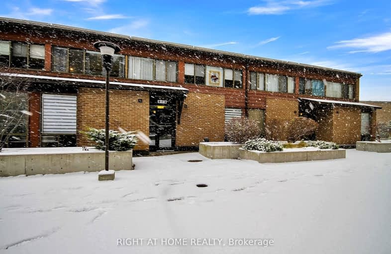 16-525 St Laurent Boulevard, Manor Park - Cardinal Glen and Area | Image 1