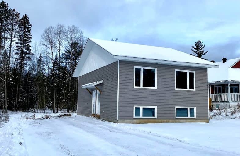 A-51 Sydney Street, Laurentian Hills | Image 1