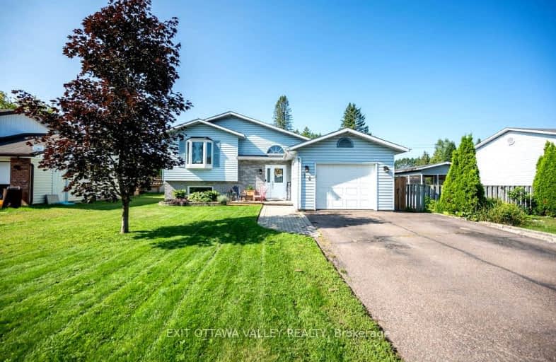 14 Church Street, Laurentian Hills | Image 1