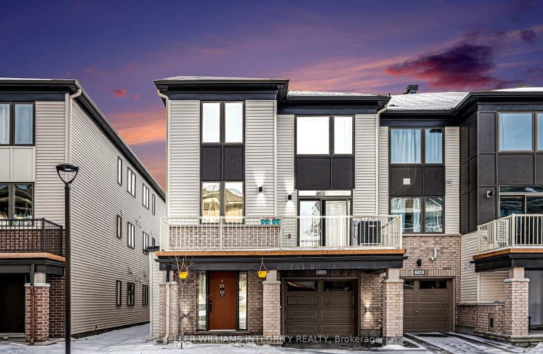 710 chromite, Barrhaven | Image 1