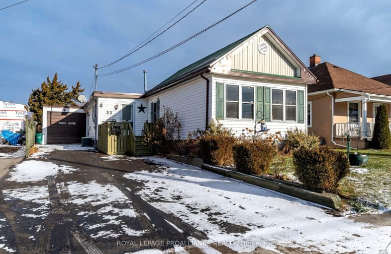 32 Crown Street, Quinte West | Image 1