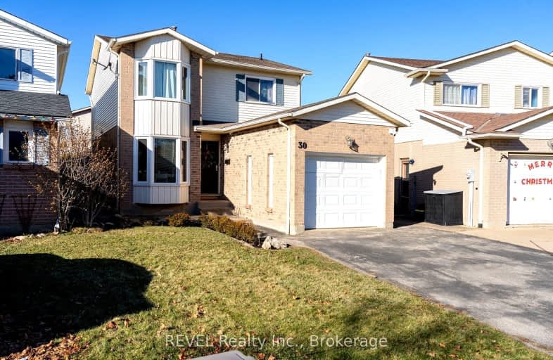 30 Naples Court, Thorold | Image 1