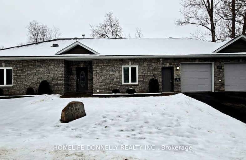 10 Indian Court, Laurentian Valley | Image 1