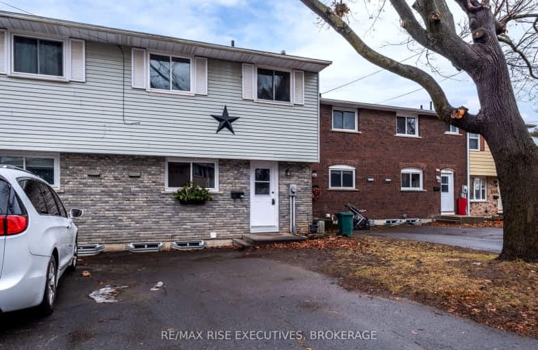 912 OAKVIEW Street, Kingston | Image 1