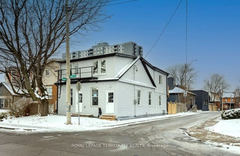 137 West Avenue North, Hamilton | Image 1