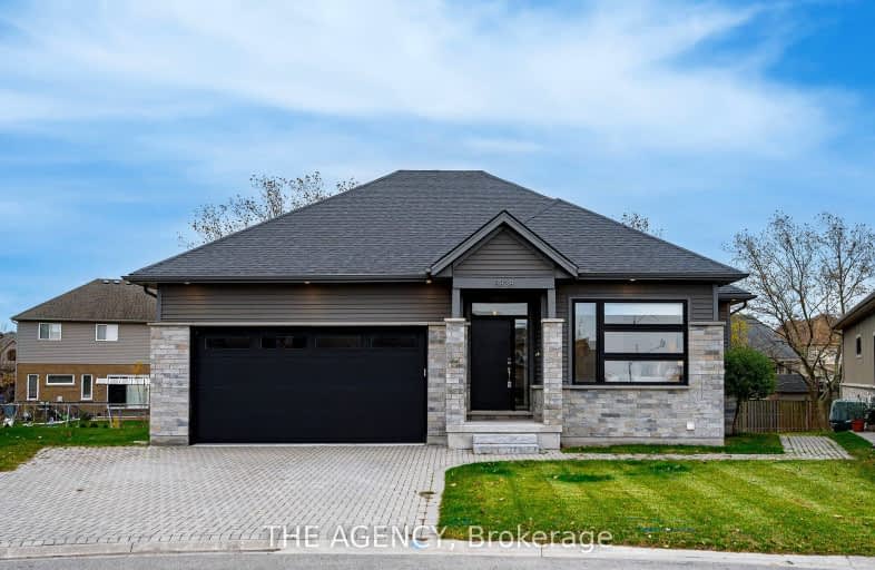 8838 Black Forest Crescent, Niagara Falls | Image 1