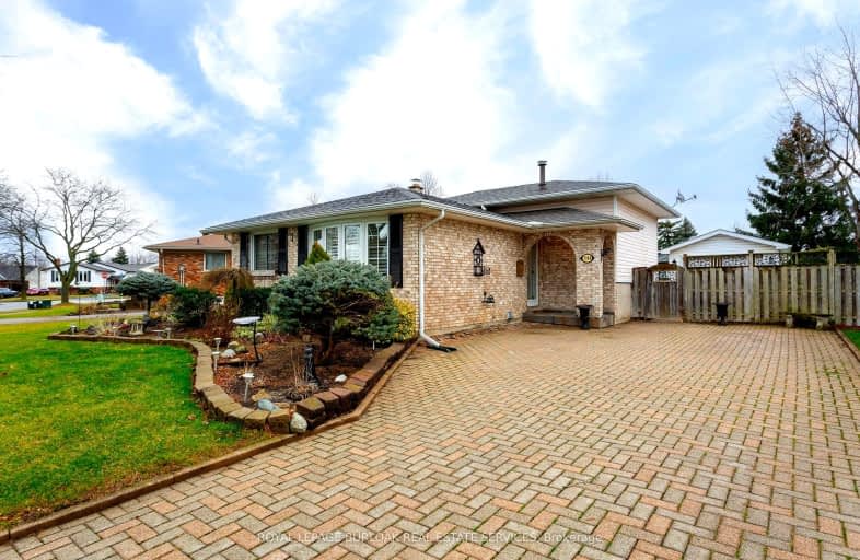 7984 Michael Street, Niagara Falls | Image 1