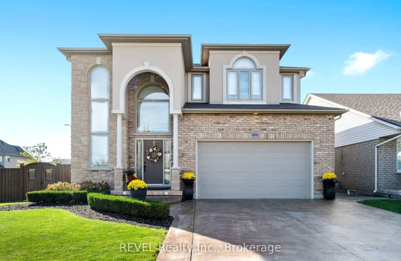 6931 Courtney Crescent, Niagara Falls | Image 1