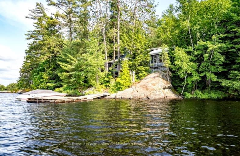 3 Island 15KL, Gravenhurst | Image 1