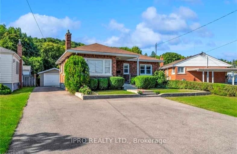 Upper-18 New Mountain Road, Hamilton | Image 1