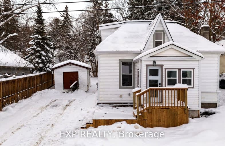 15 Duncan Street East, Huntsville | Image 1