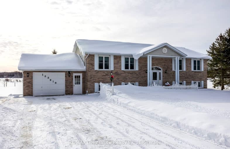 122318 Grey Road 5 Road, Georgian Bluffs | Image 1