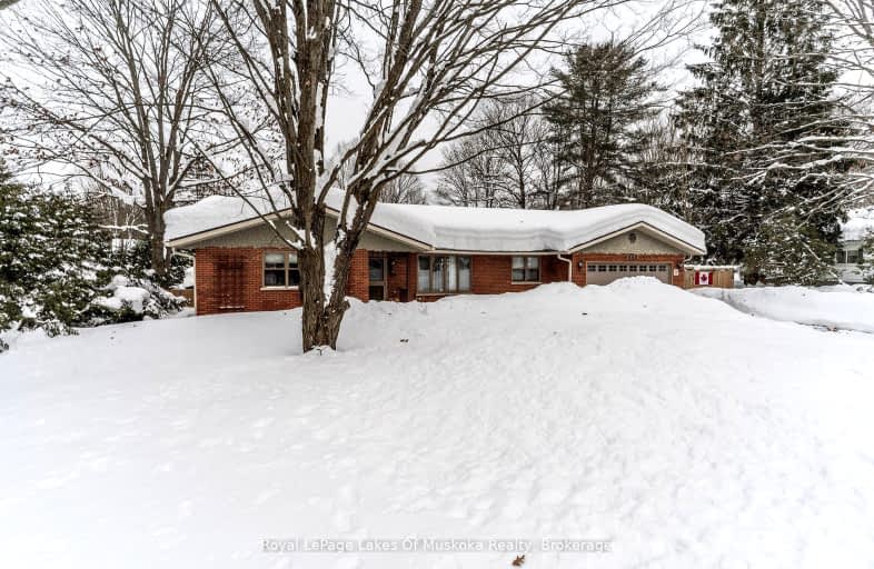 840 Muskoka Beach Road, Gravenhurst | Image 1