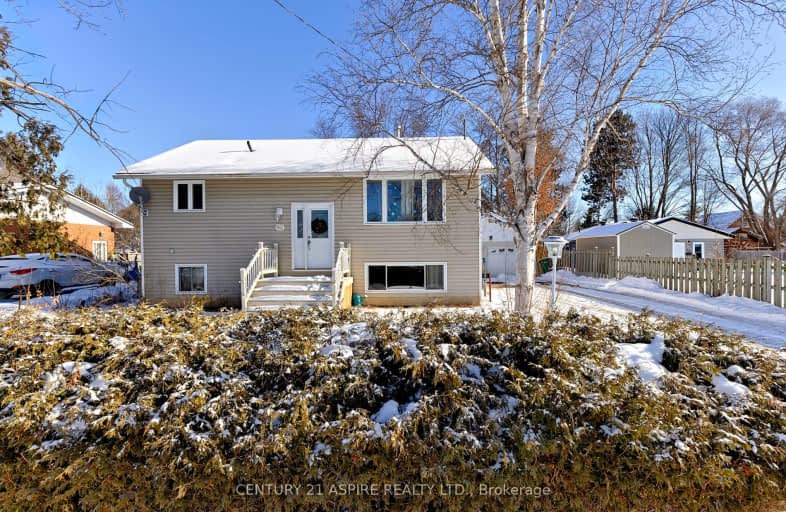 40 Selkirk Street, Petawawa | Image 1