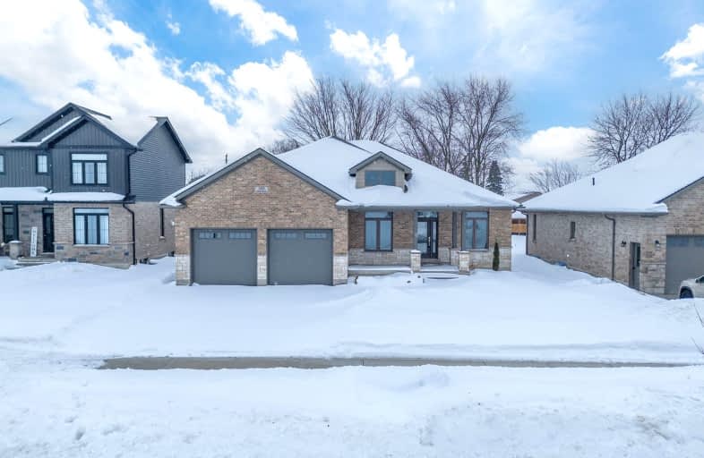 483 Motz Boulevard, South Huron | Image 1