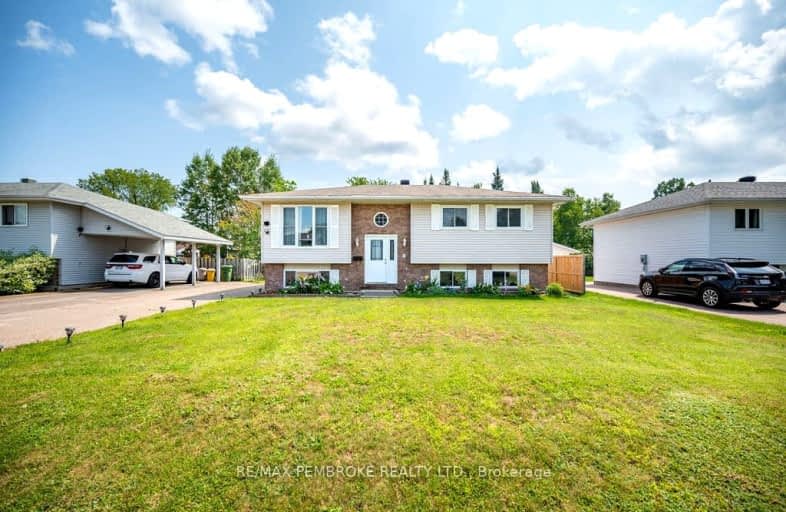 8 Craig Place, Petawawa | Image 1