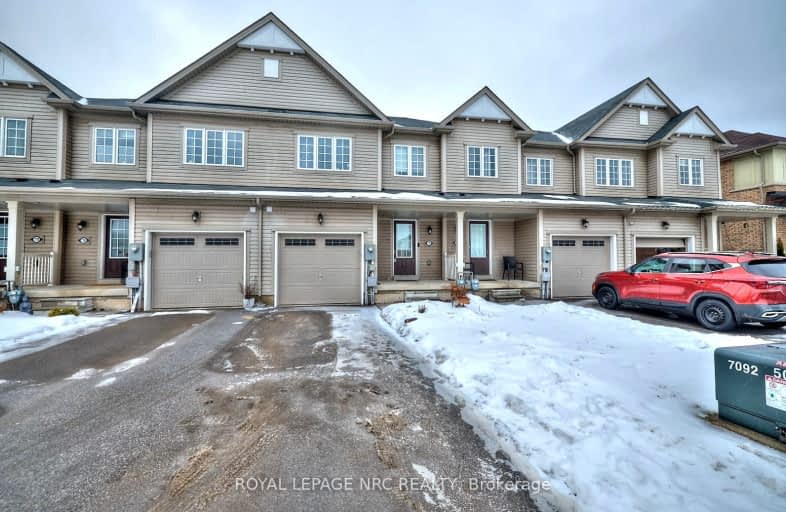 7782 White Pine Crescent, Niagara Falls | Image 1