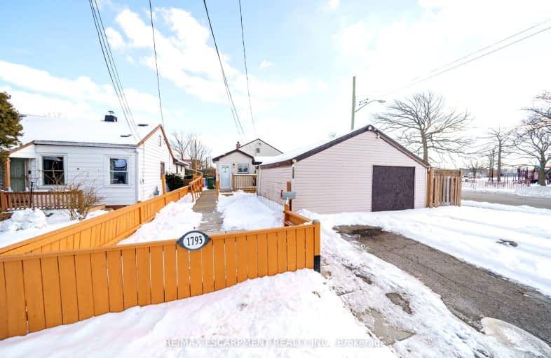 1793 Main Street East, Hamilton | Image 1