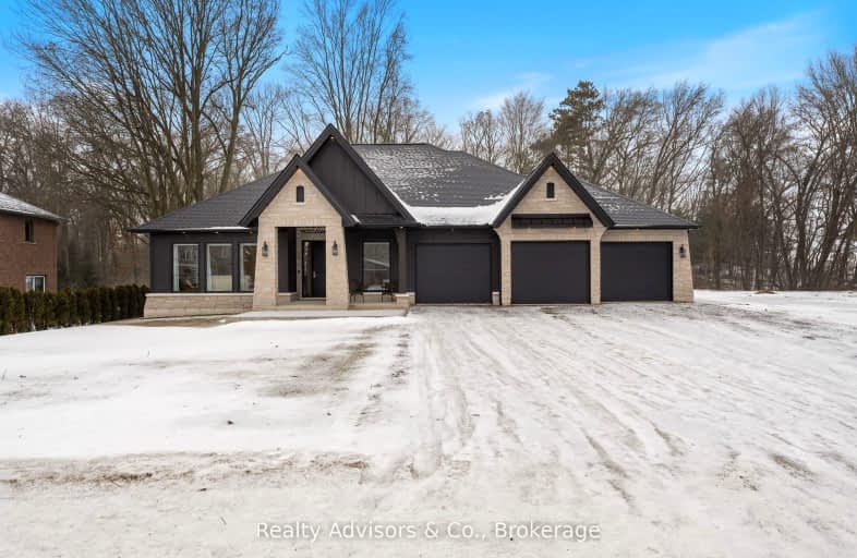 1019 Norfolk County Road 21, Norfolk | Image 1