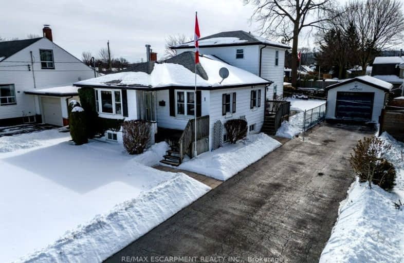 1 Tupper Boulevard, Grimsby | Image 1