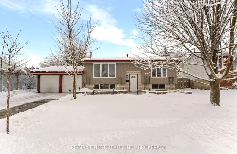 111 Manitou Crescent, Loyalist | Image 1