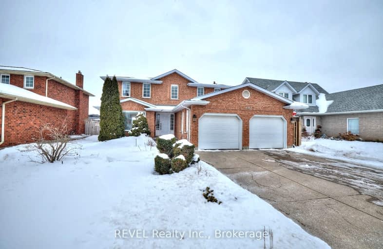 8007 Oakridge Drive, Niagara Falls | Image 1