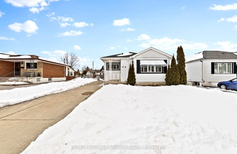 48 McDonald Avenue, Thorold | Image 1